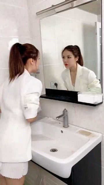 女儿拔氧气管引发的家庭笑剧--第1张