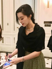傅少夫人又轰动全球了 傅少夫人带着小姐杀回来了--第1张