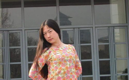 富婆点钟，叶凡家遭嘲笑，美满生活短剧在线观看--第1张