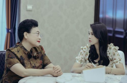 爱不单行离婚冷她三年后霍总膝盖跪穿了短剧在线观看平台 --第1张