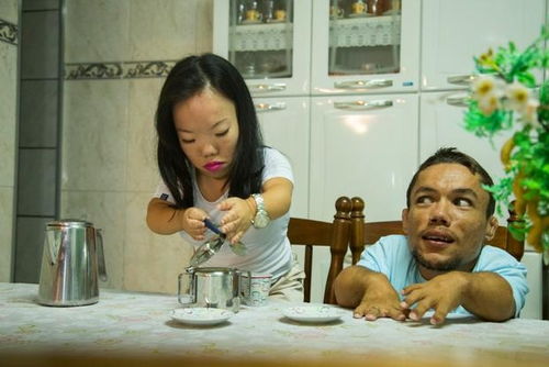 离婚后我带着两个孩子虐遍全球短剧在线观看平台--第1张