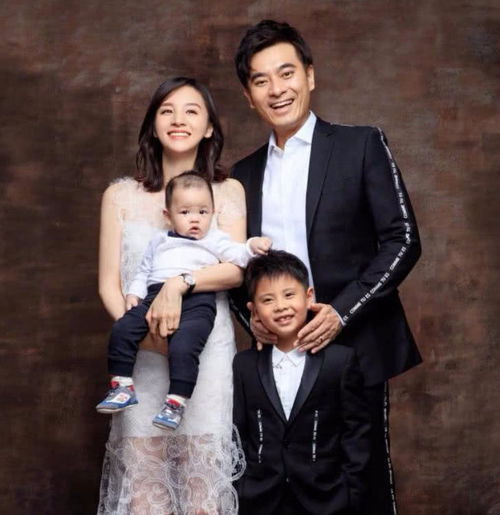 闪婚首富宠妻忙免费阅读 闪婚成宠，首富大佬爱上我短剧，一口气看完！--第1张