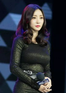 女总裁的贴身高手，李四，御医李可馨的魅力征服总裁之路--第1张