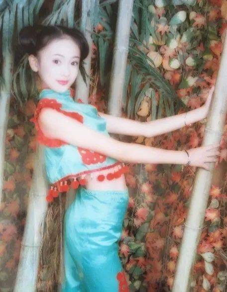 相亲后我成了一线[娱乐圈] 完结短剧最新资讯，相亲当天成为豪门阔太--第1张