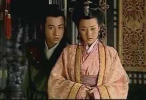 结婚当天新郎重生了，结婚一百零一次短剧最新资讯--第1张