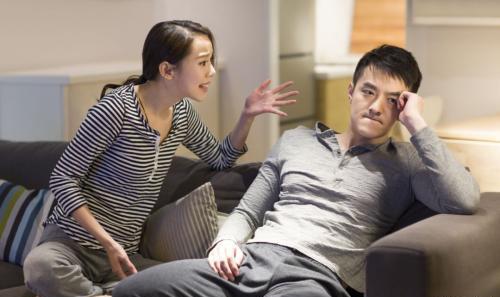 离婚后她怀了帝国总裁的崽，穿越双宝，我替妈咪牵红线免费全集观看--第1张