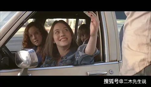 破产老妈竟是世界首富短剧在线免费观看全集资讯 破产max --第1张