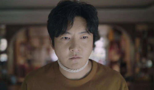 播放冰山总裁 人到中年冰山总裁对我一见钟情短剧剧情资讯 --第1张
