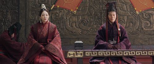  新版回到古代做昏君，一心求死群臣却说我是千古明君 --第1张