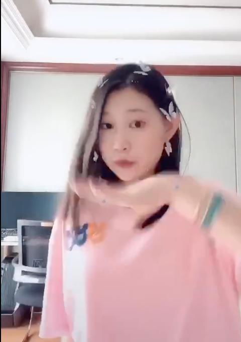 丑妻逆袭颜值惊艳全球短剧大结局视频 丑妻逆袭颜值惊艳全球短剧大结局 --第1张