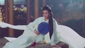 穿越才女第一人短剧免费观看，大结局免费观看--第1张